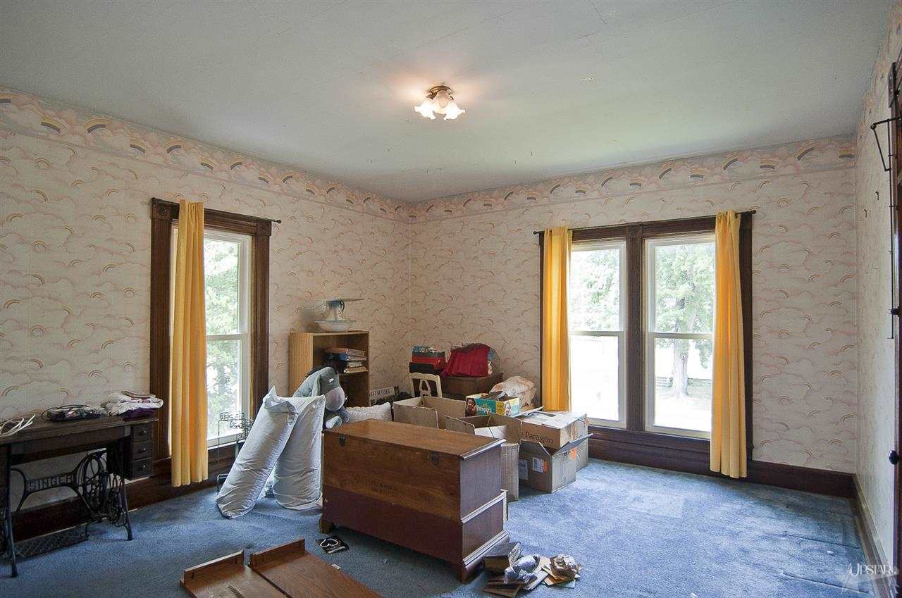302 E Van Buren St, Columbia City, IN 46725 photo 16