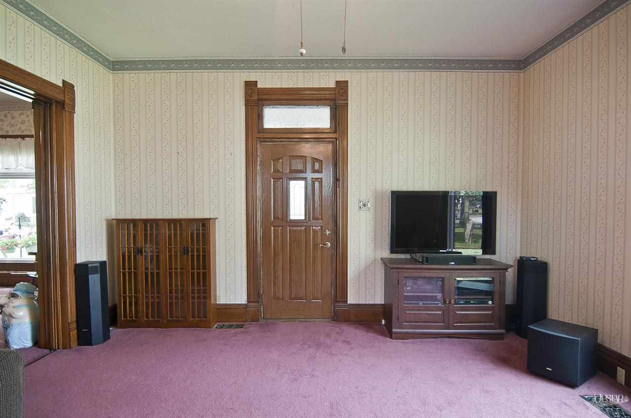 302 E Van Buren St, Columbia City, IN 46725 photo 9