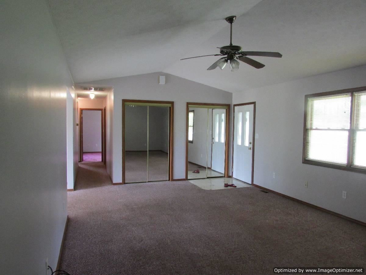 775 Cassidy Ln, Mitchell, IN 47446 photo 4
