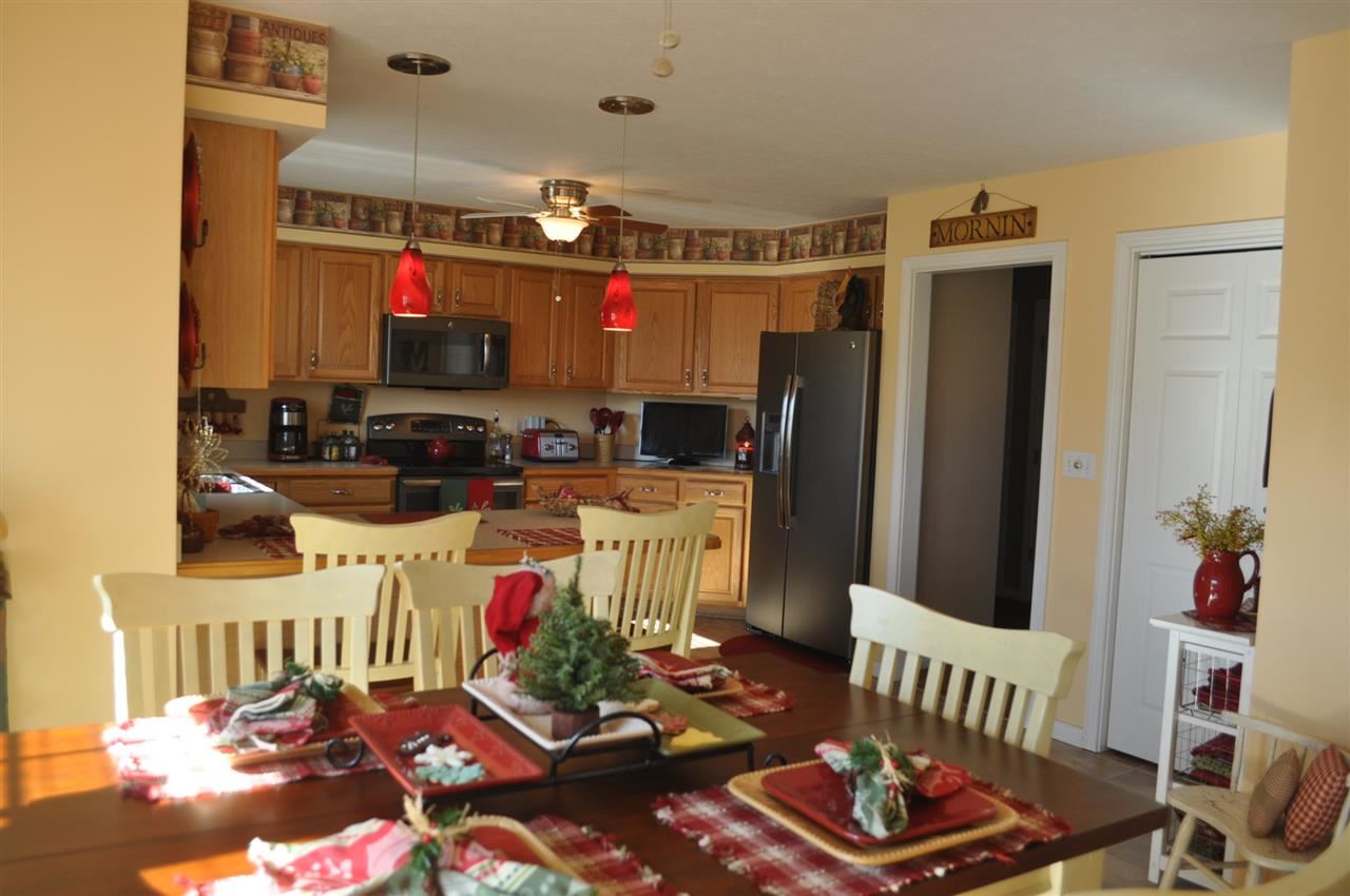 423 E Sleigh Bell Dr, Santa Claus, IN 47579 photo 9