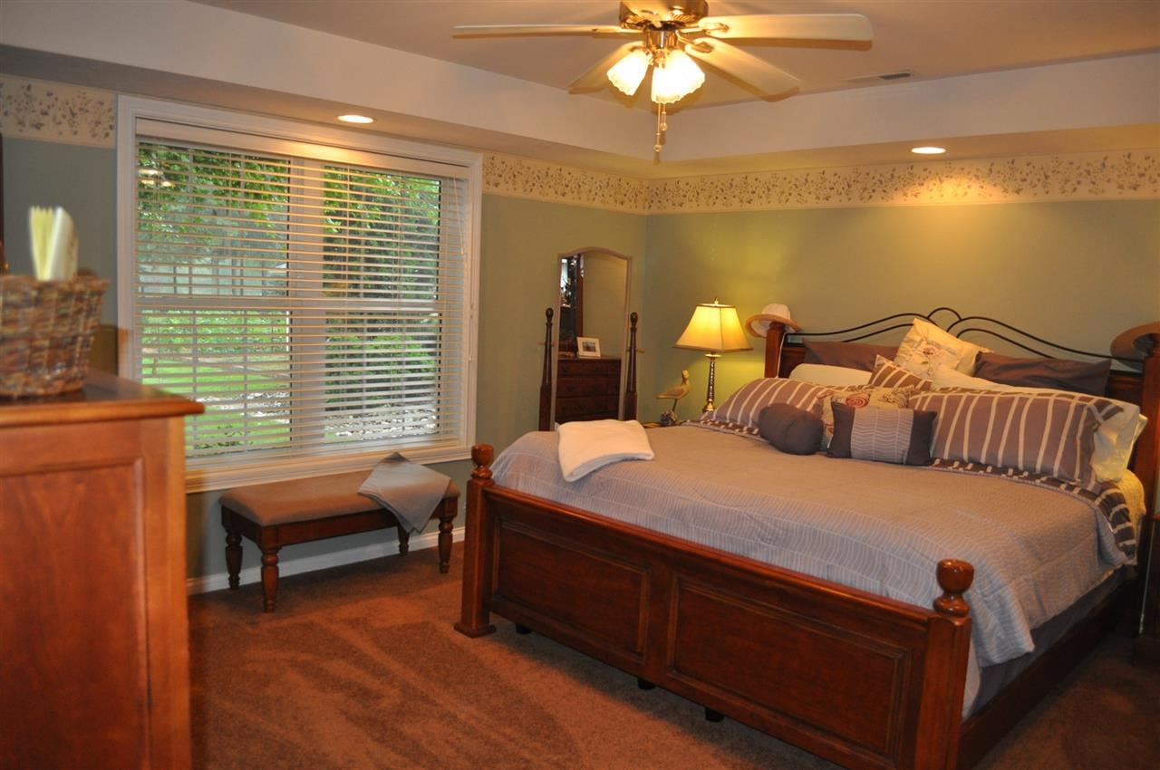 423 E Sleigh Bell Dr, Santa Claus, IN 47579 photo 12