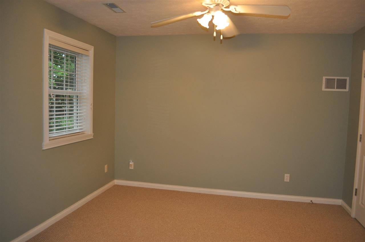 423 E Sleigh Bell Dr, Santa Claus, IN 47579 photo 19