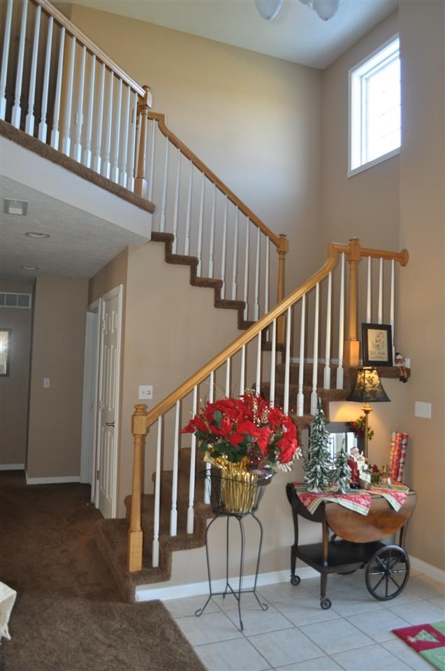 423 E Sleigh Bell Dr, Santa Claus, IN 47579 photo 2