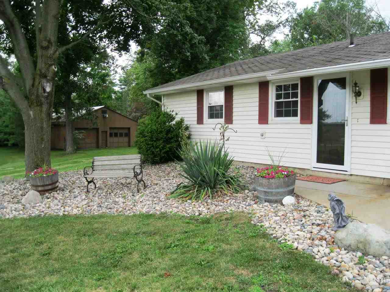 4515 Skyview Ln, Fort Wayne, IN 46818 photo 2