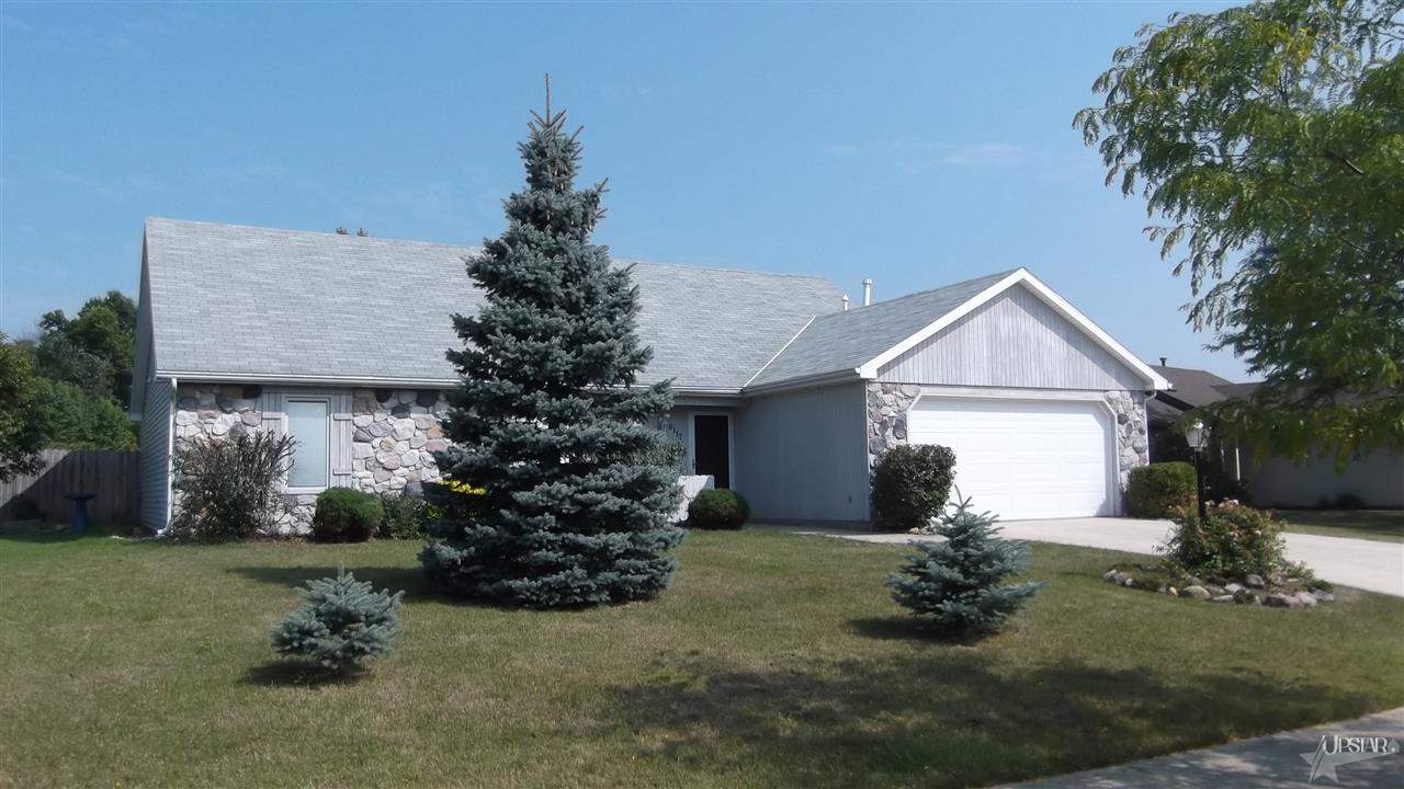 6117 Belle Isle Ln, Fort Wayne, IN 46835 photo 2