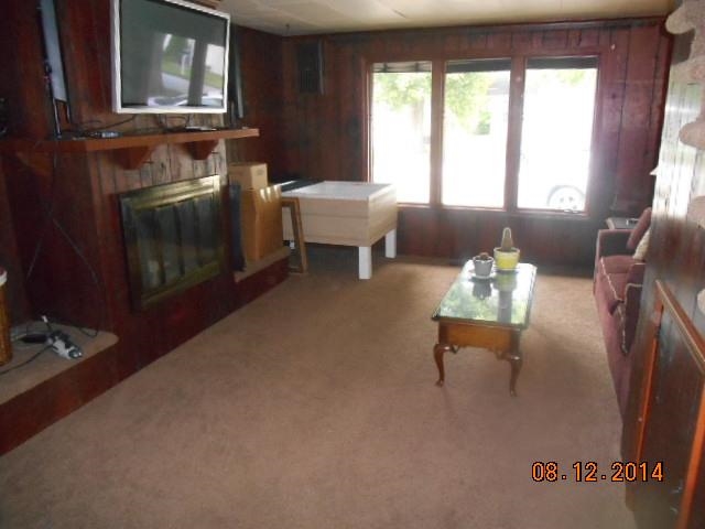 123 W Third St, Fairmount, IN 46928 photo 3