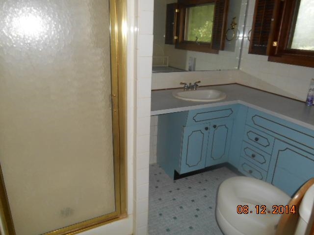 123 W Third St, Fairmount, IN 46928 photo 7