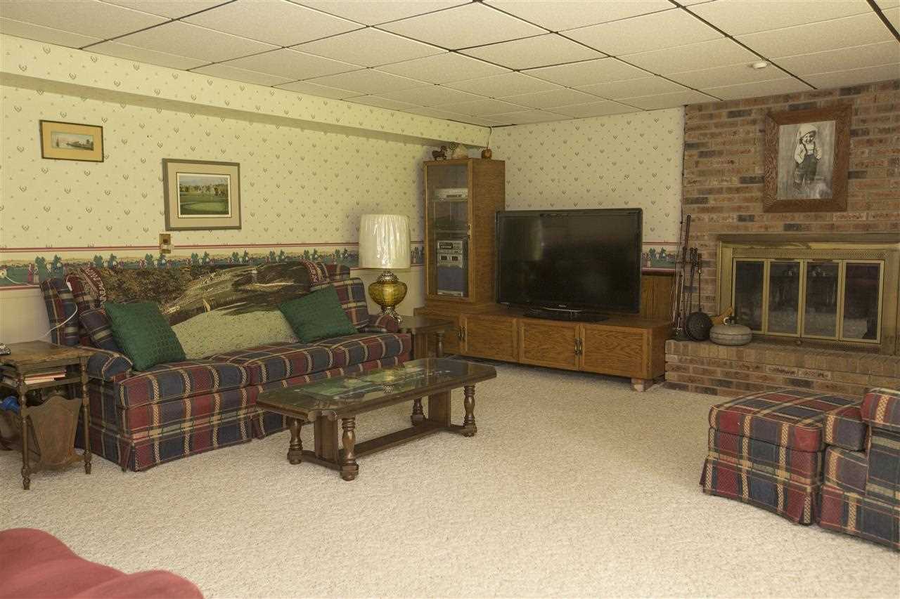 16774 Hampton Dr, Granger, IN 46530 photo 18