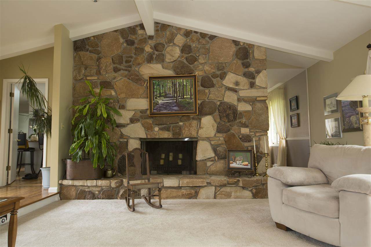 16774 Hampton Dr, Granger, IN 46530 photo 8