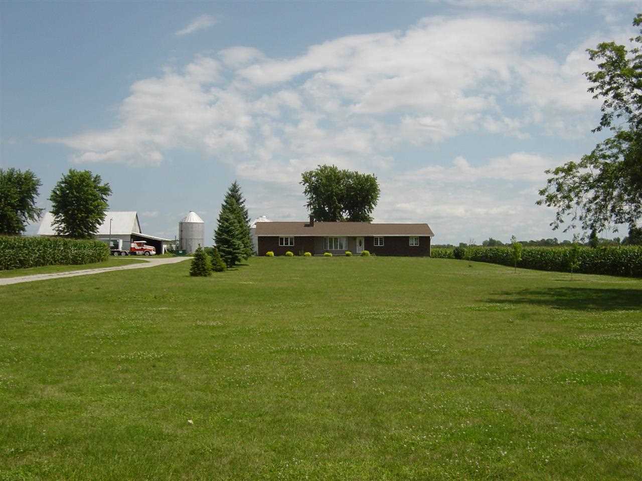 6155 N 200 W, Uniondale, IN 46791 photo 2