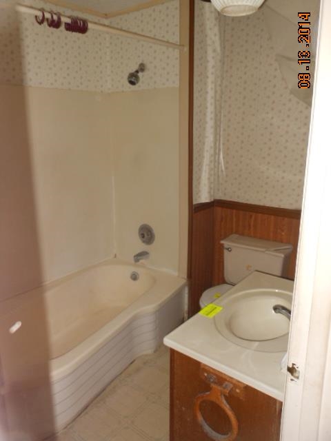 914 Georgia Rd, Goshen, IN 46528 photo 12