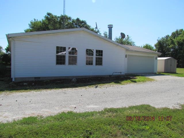 6865 W Cooper Rd, Wabash, IN 46992 photo 3