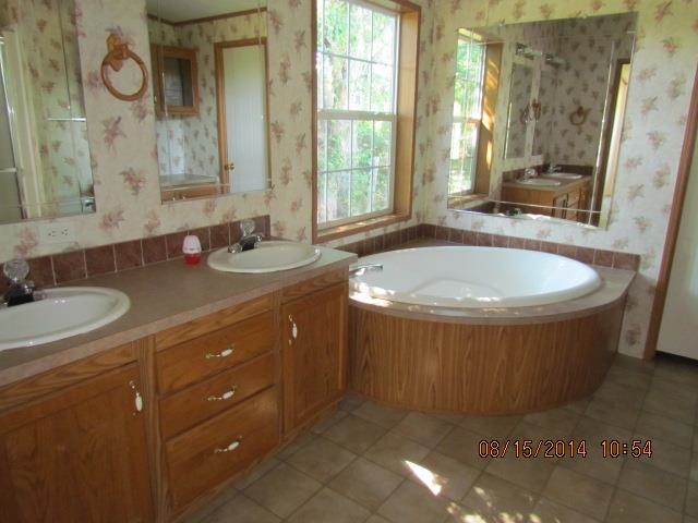 6865 W Cooper Rd, Wabash, IN 46992 photo 14