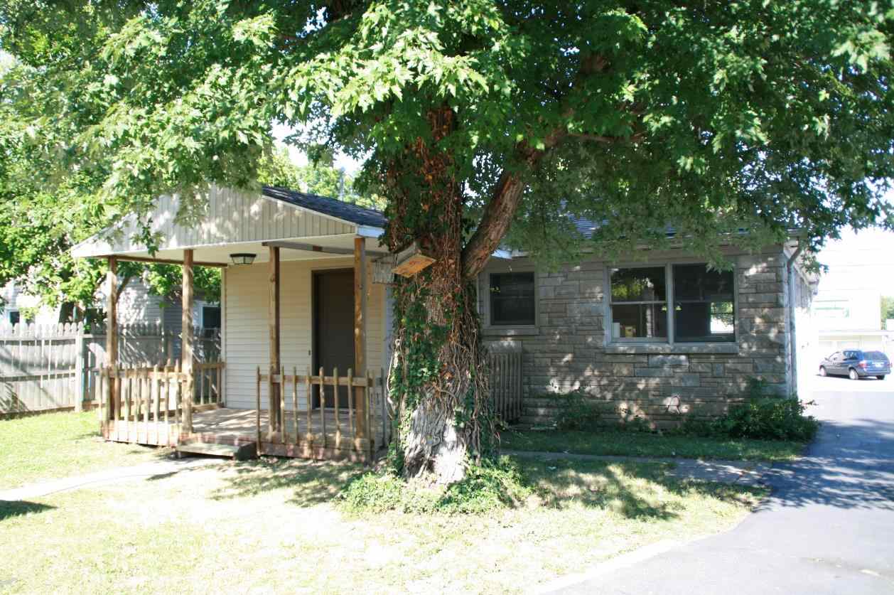 1036 N Miami St, Wabash, IN 46992 photo 2