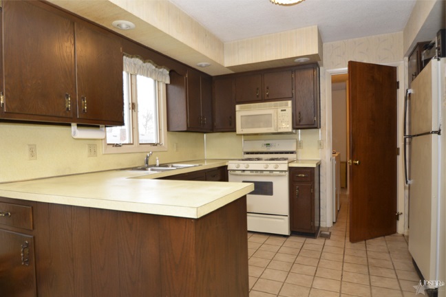 4110 Victoria Dr, Fort Wayne, IN 46815 photo 9