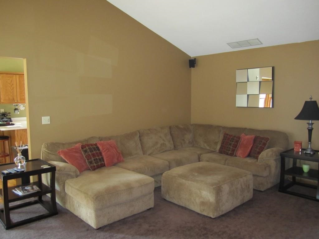 1402 Elm St, Auburn, IN 46706 photo 5