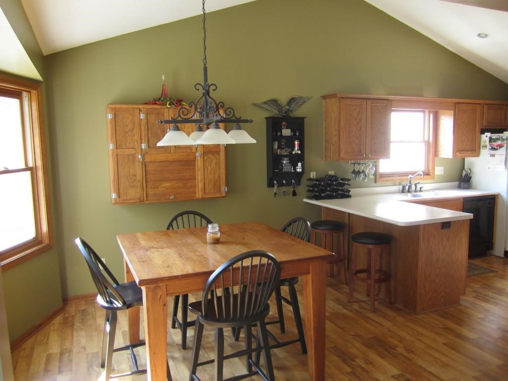 1402 Elm St, Auburn, IN 46706 photo 6