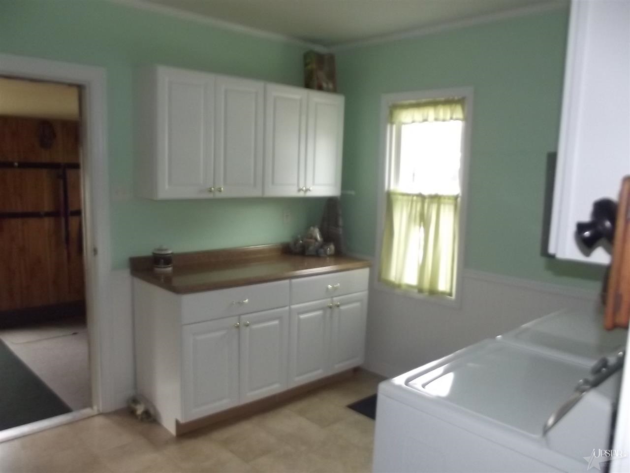 414 W Whitley St, Churubusco, IN 46723 photo 10