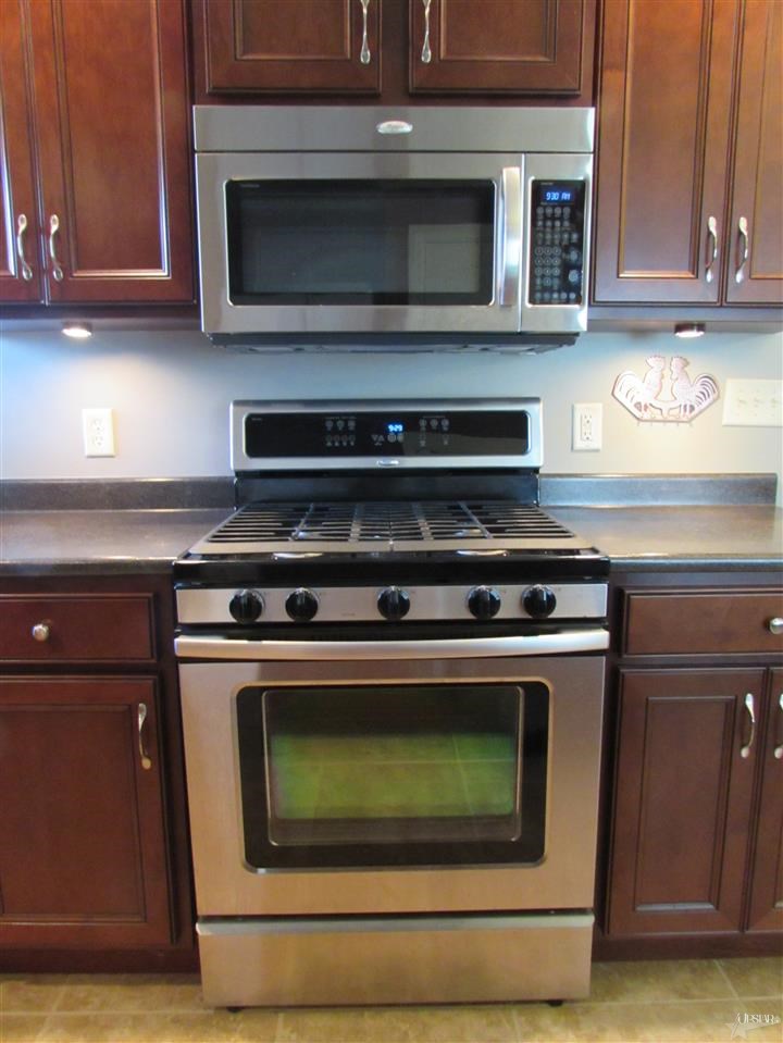 2455 E Whispering Trl, Columbia City, IN 46725 photo 10