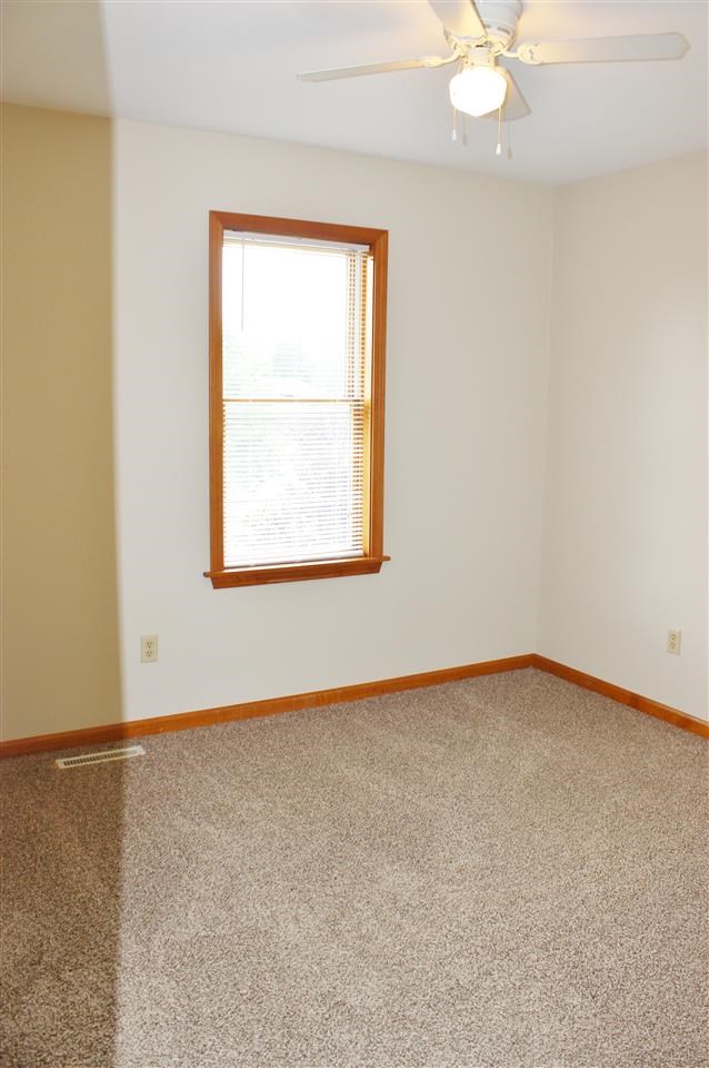 19296 Yoder Dr, Goshen, IN 46528 photo 17