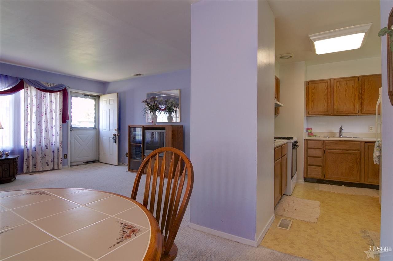 5226 Archwood Ln, Fort Wayne, IN 46825 photo 4