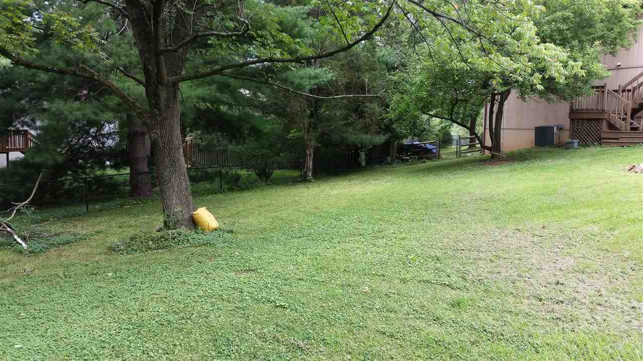 1815 E Greenbriar Ln, Bloomington, IN 47401 photo 6