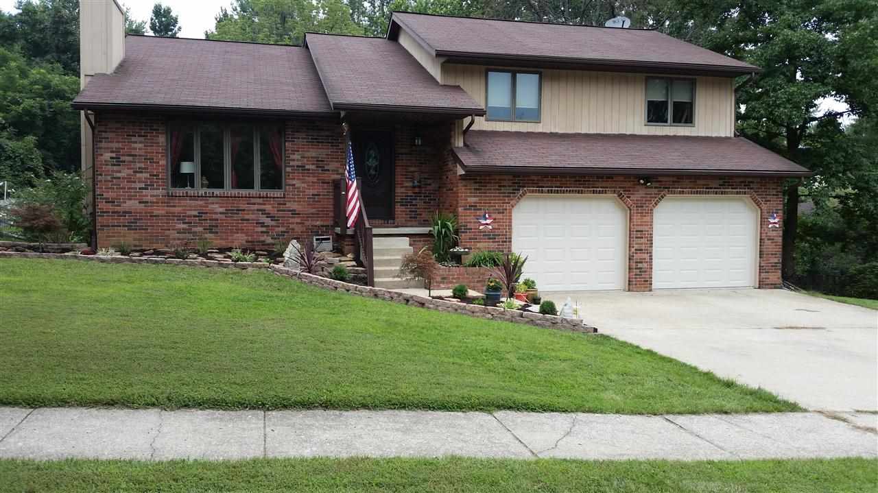 1815 E Greenbriar Ln, Bloomington, IN 47401 photo 1