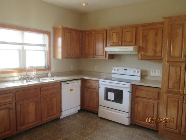 4085 N Old Port Rd, Warsaw, IN 46582 photo 2