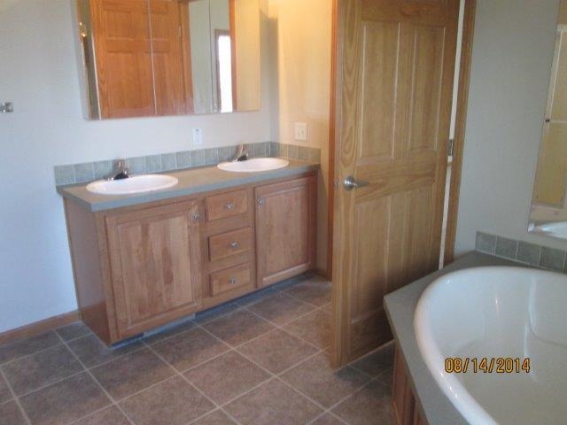 4085 N Old Port Rd, Warsaw, IN 46582 photo 8