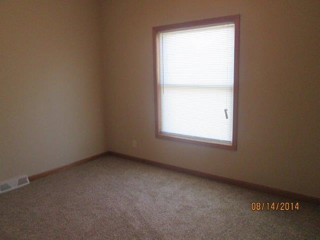 4085 N Old Port Rd, Warsaw, IN 46582 photo 7
