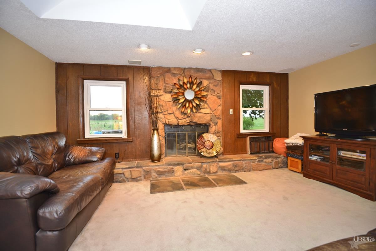 13525 Fairview Dr, Grabill, IN 46741 photo 11
