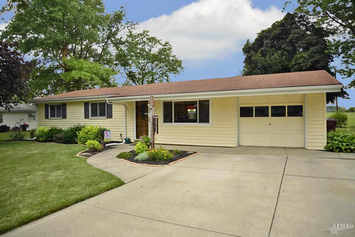 13525 Fairview Dr, Grabill, IN 46741 photo 1