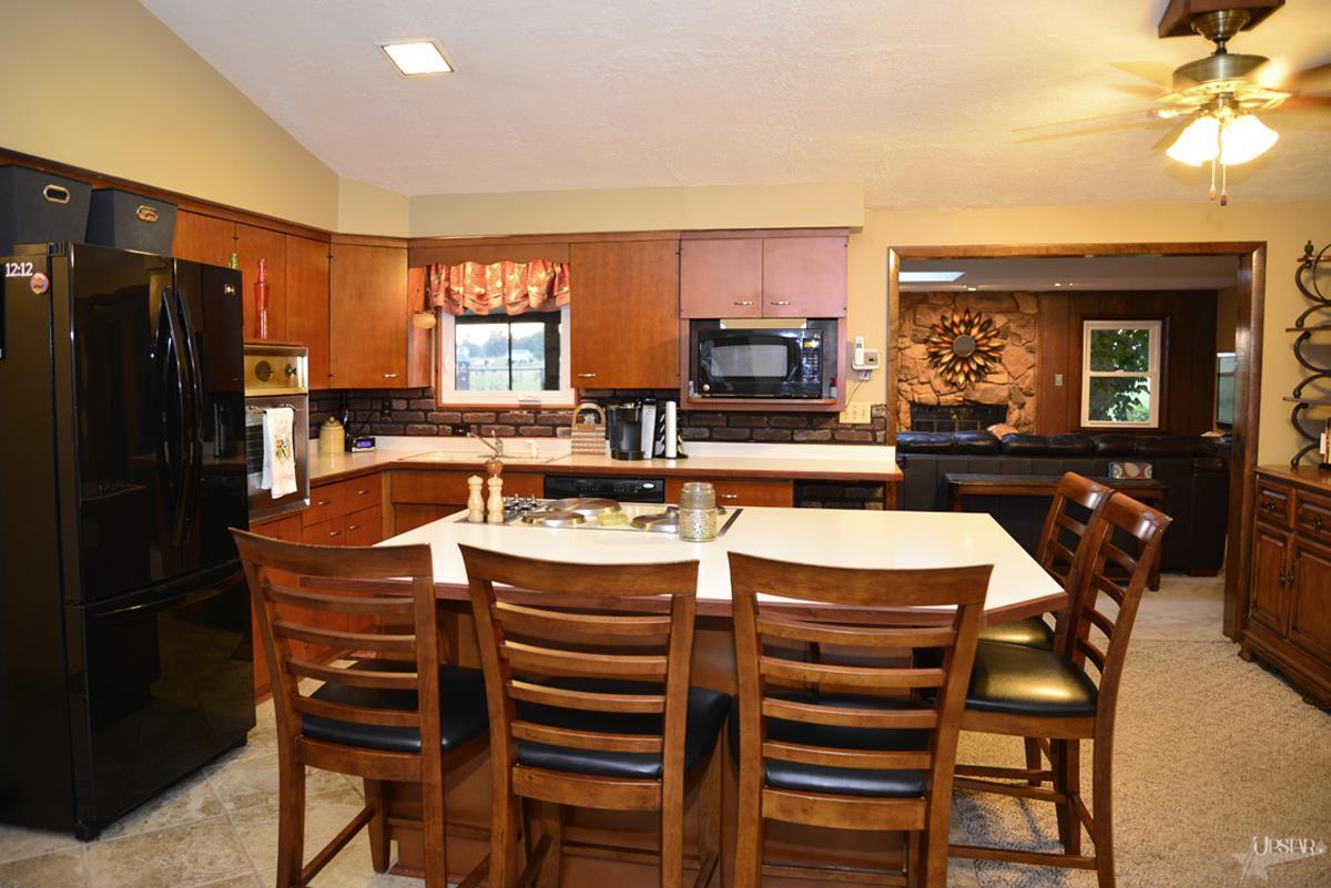 13525 Fairview Dr, Grabill, IN 46741 photo 9