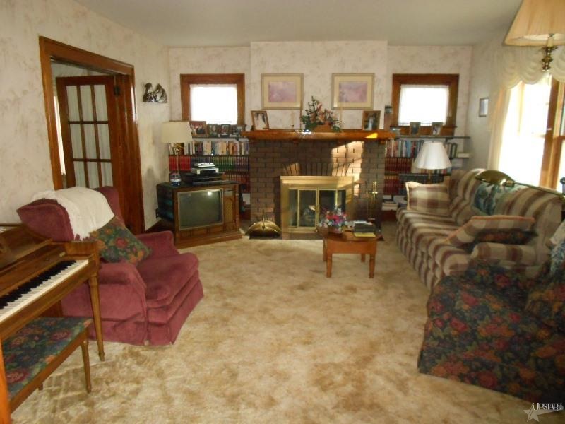 1350 Cherry St, Huntington, IN 46750 photo 3