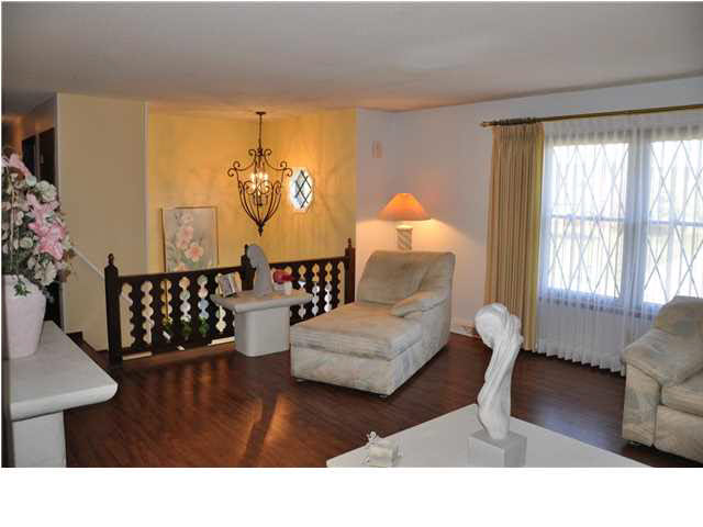 6790 Henze Rd, Evansville, IN 47720 photo 4