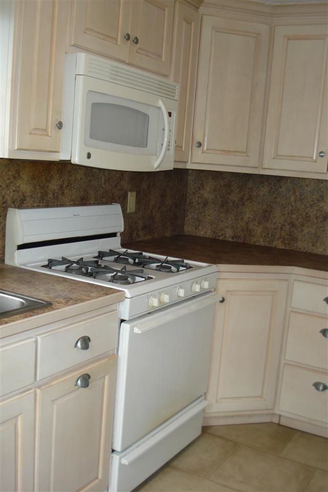 414 N Baltimore St, Bremen, IN 46506 photo 9