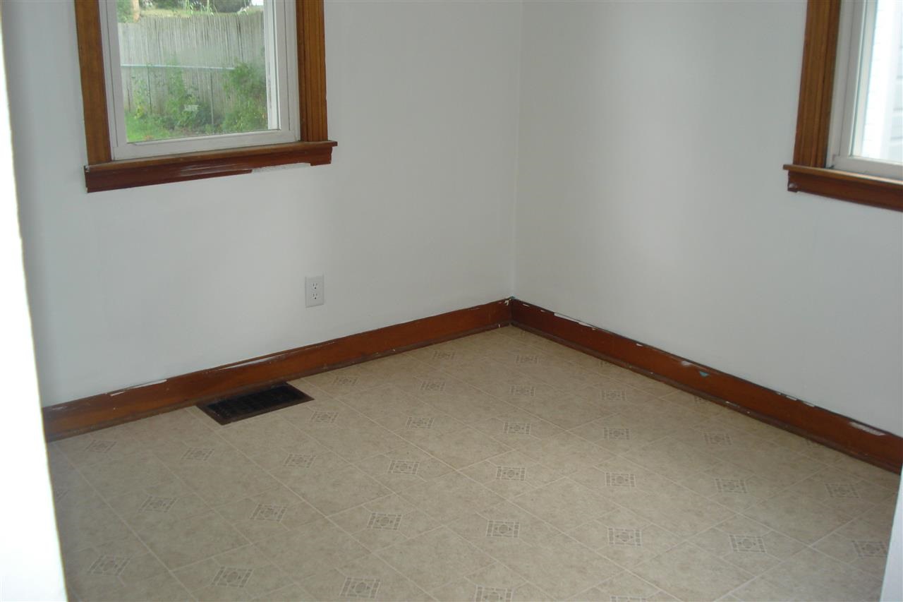 414 N Baltimore St, Bremen, IN 46506 photo 5