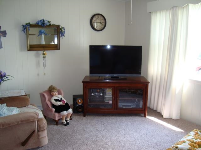 362 W 625 N, Sharpsville, IN 46068 photo 2