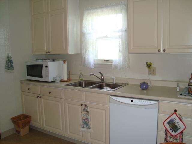 362 W 625 N, Sharpsville, IN 46068 photo 4