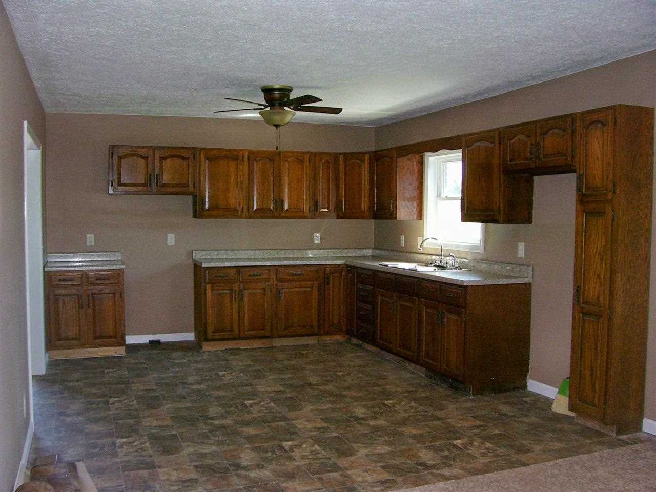 110 Edwards Ln, Mitchell, IN 47446 photo 4