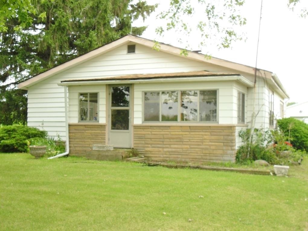 7786 N 100 E, Wawaka, IN 46794 photo 1