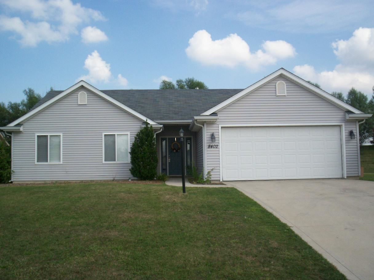 8402 Red Shank Ln, Fort Wayne, IN 46825 photo 1