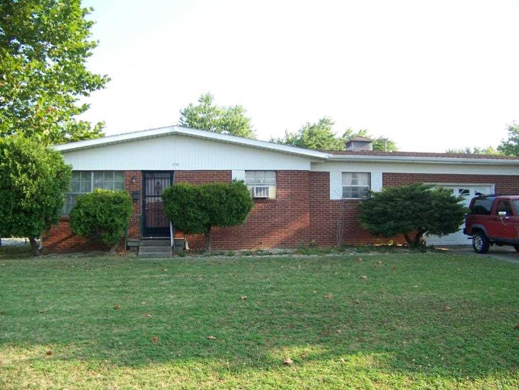 2116 W Spencer Ave, Marion, IN 46952 photo 1