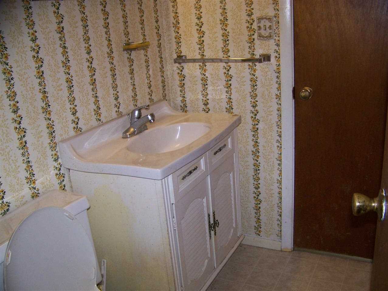 2116 W Spencer Ave, Marion, IN 46952 photo 14