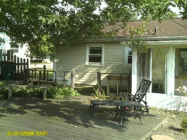 250 E Bragg Ave, Upland, IN 46989 photo 2