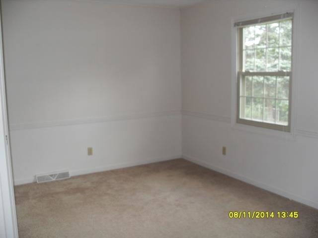 19409 Edinburgh Dr, South Bend, IN 46614 photo 11