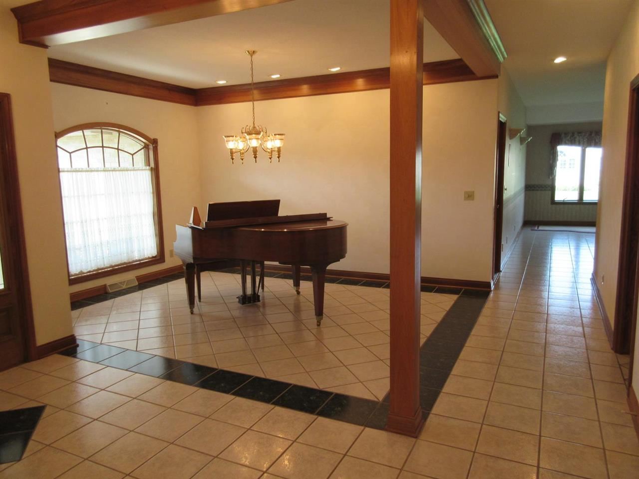 613 Santa Fe Blvd, Kokomo, IN 46901 photo 4