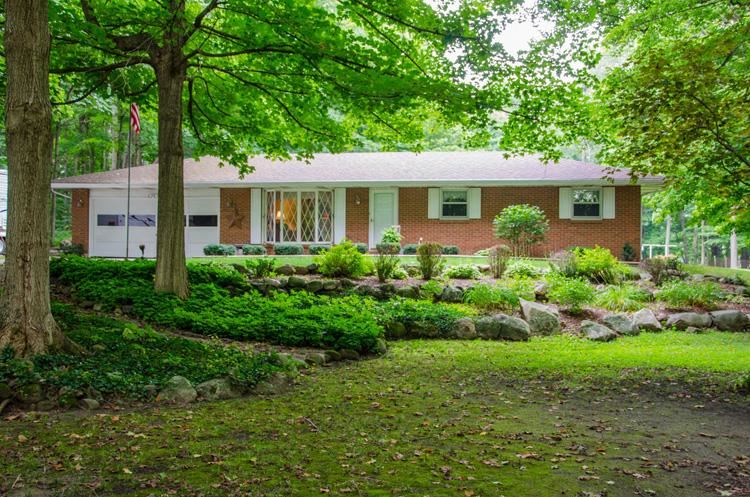 61929 Mayflower Rd, South Bend, IN 46614 photo 1