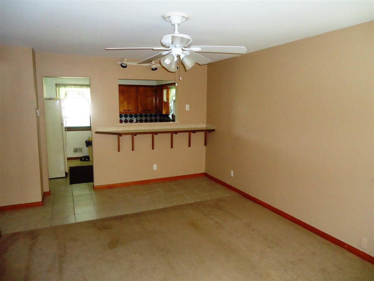 3207 Forest Ave, Evansville, IN 47712 photo 2