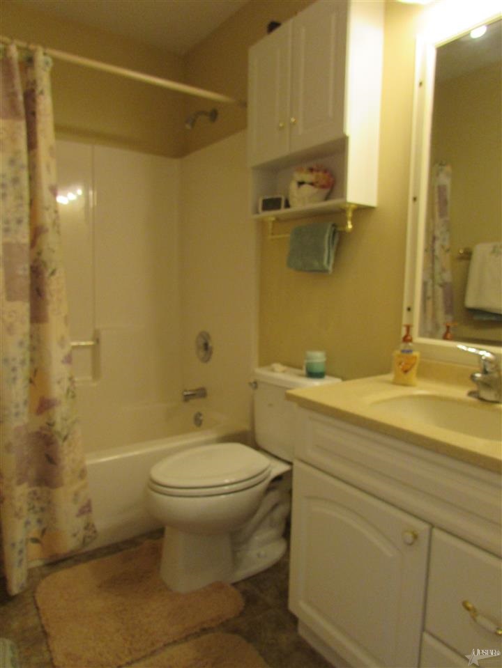 5829 S 875 E, Laotto, IN 46763 photo 13